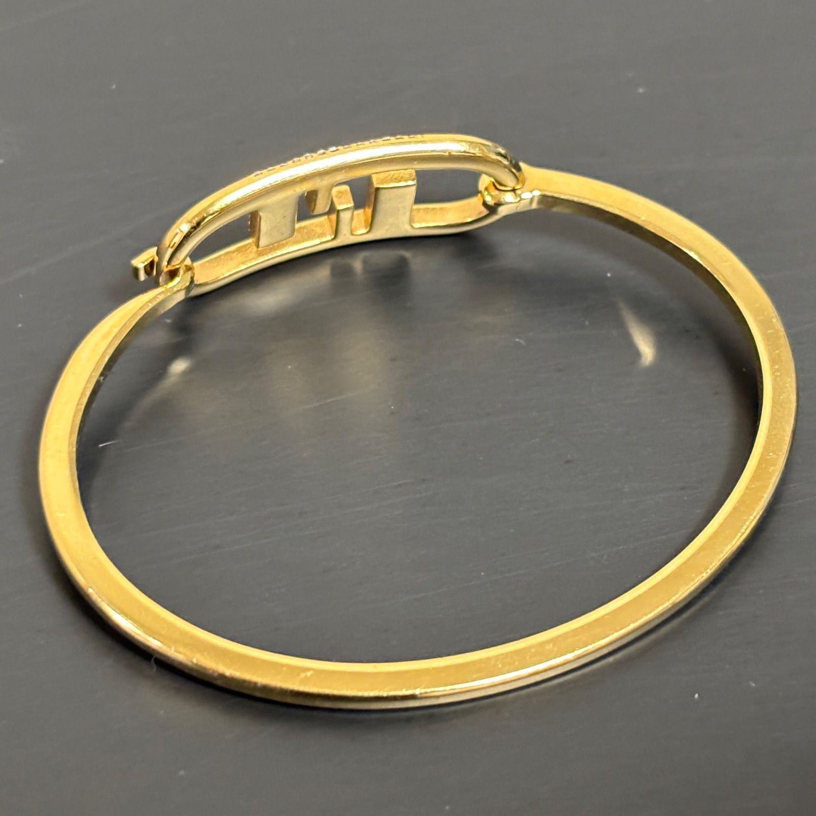 FENDI フェンディ FFロゴ ブレスレット バングル サイズS ゴールド