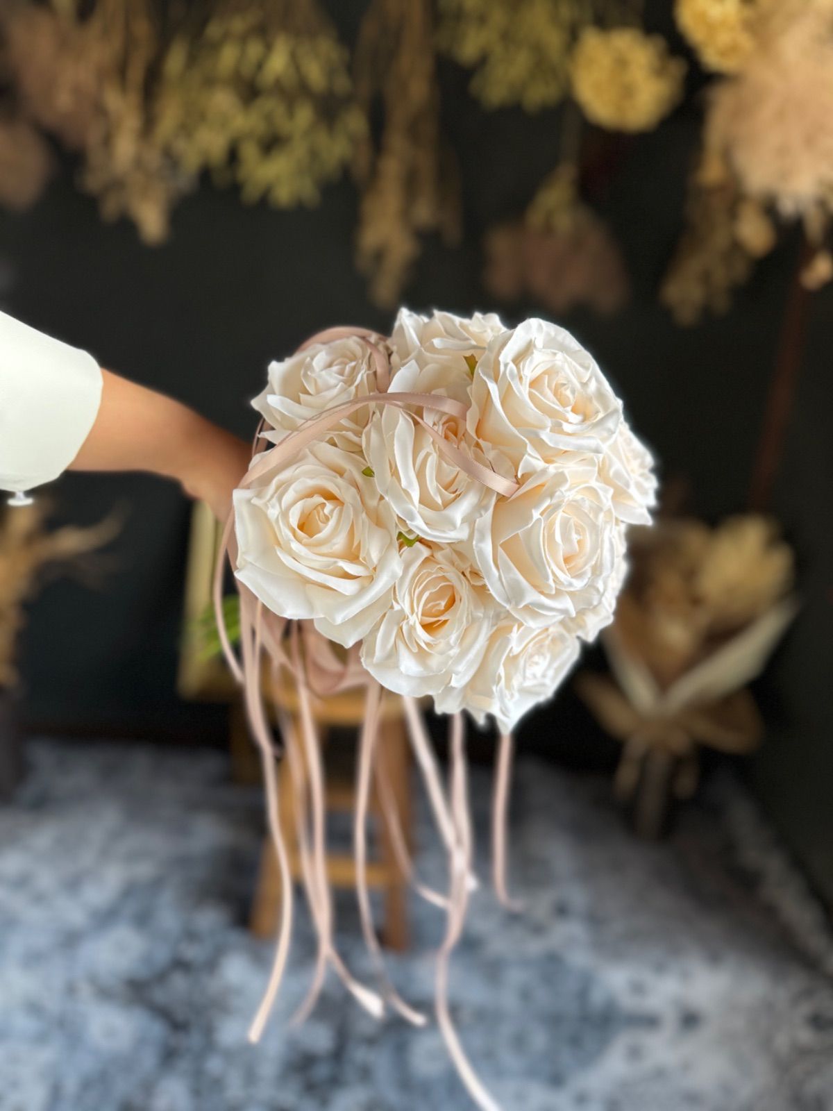 バレリーナブーケとは バレリーナブーケ ブートニア付き 結婚式 ブーケ
