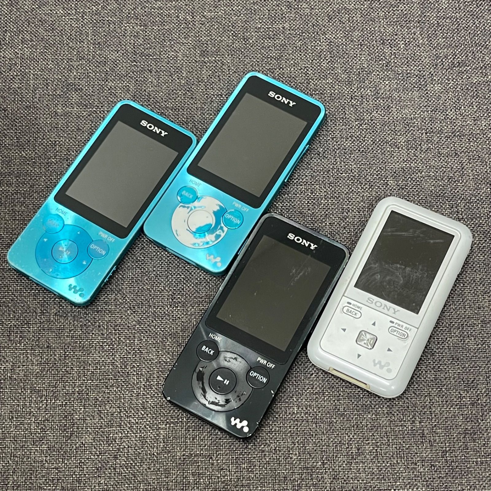 レトロ　ソニー　ウォークマン　など　ジャンク NPA】ジャンク SONY Walkman ソニー ウォークマン 4点 まとめ - メルカリ