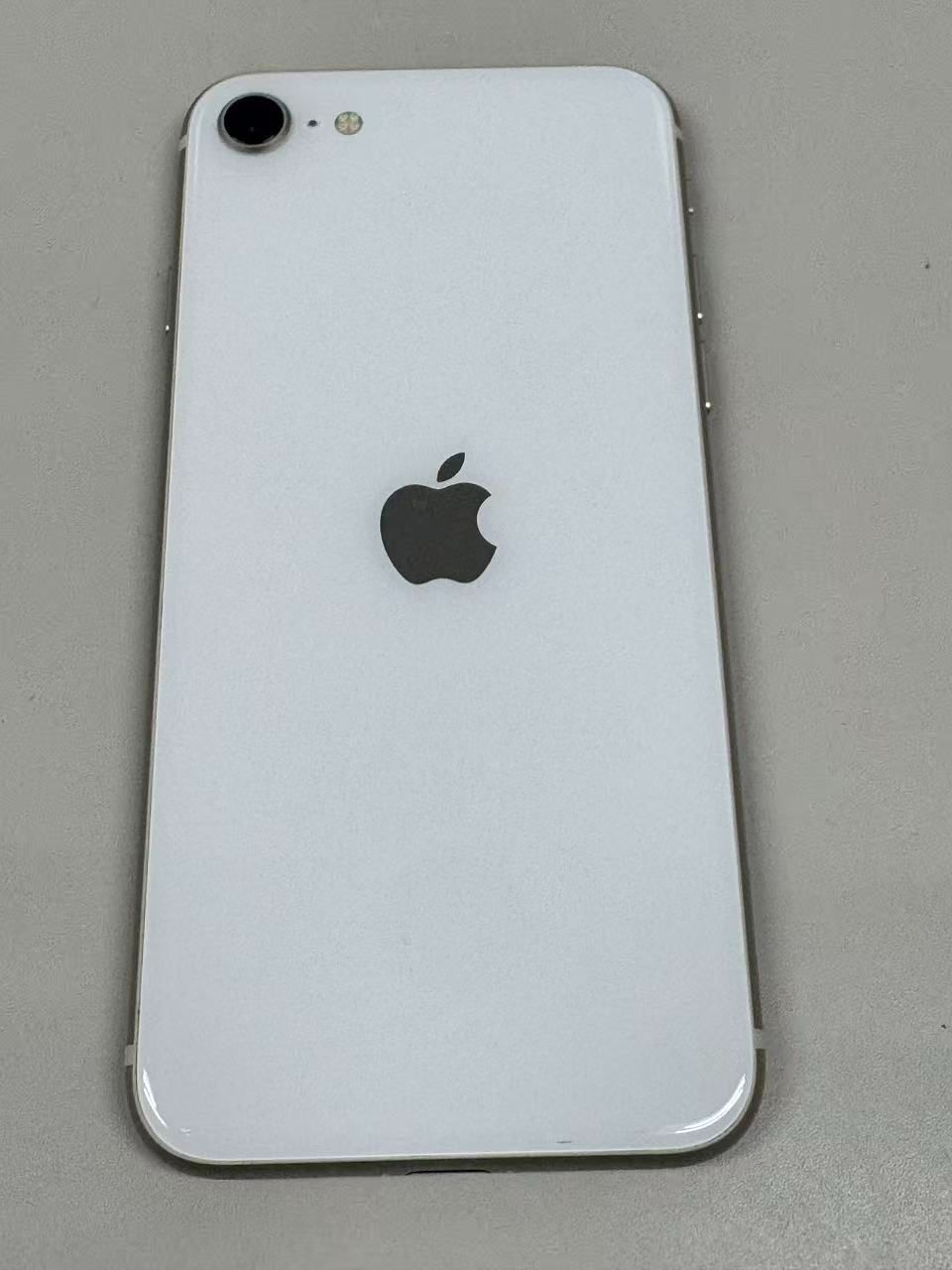 電池100% 極美品 SIMフリーiPhone SE(第3世代) 64GB スターライト