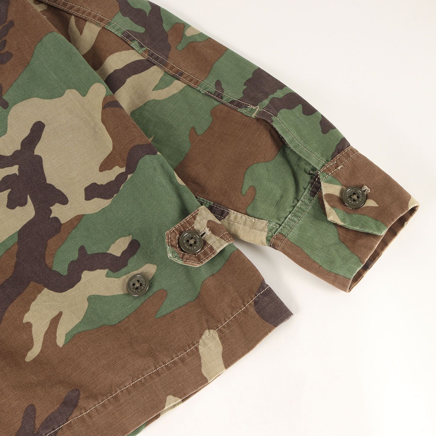 WTAPS jungleミリタリージャケット 迷彩 カモフラ　3 WTAPS ダブルタップス ジャケット 迷彩 サイズ:L | ウッドランドカモ