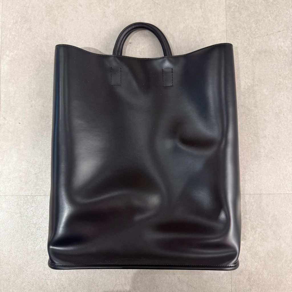 PIENI ピエニ Kaari TOTE L レザートートバッグ ブラック【表参道A12 