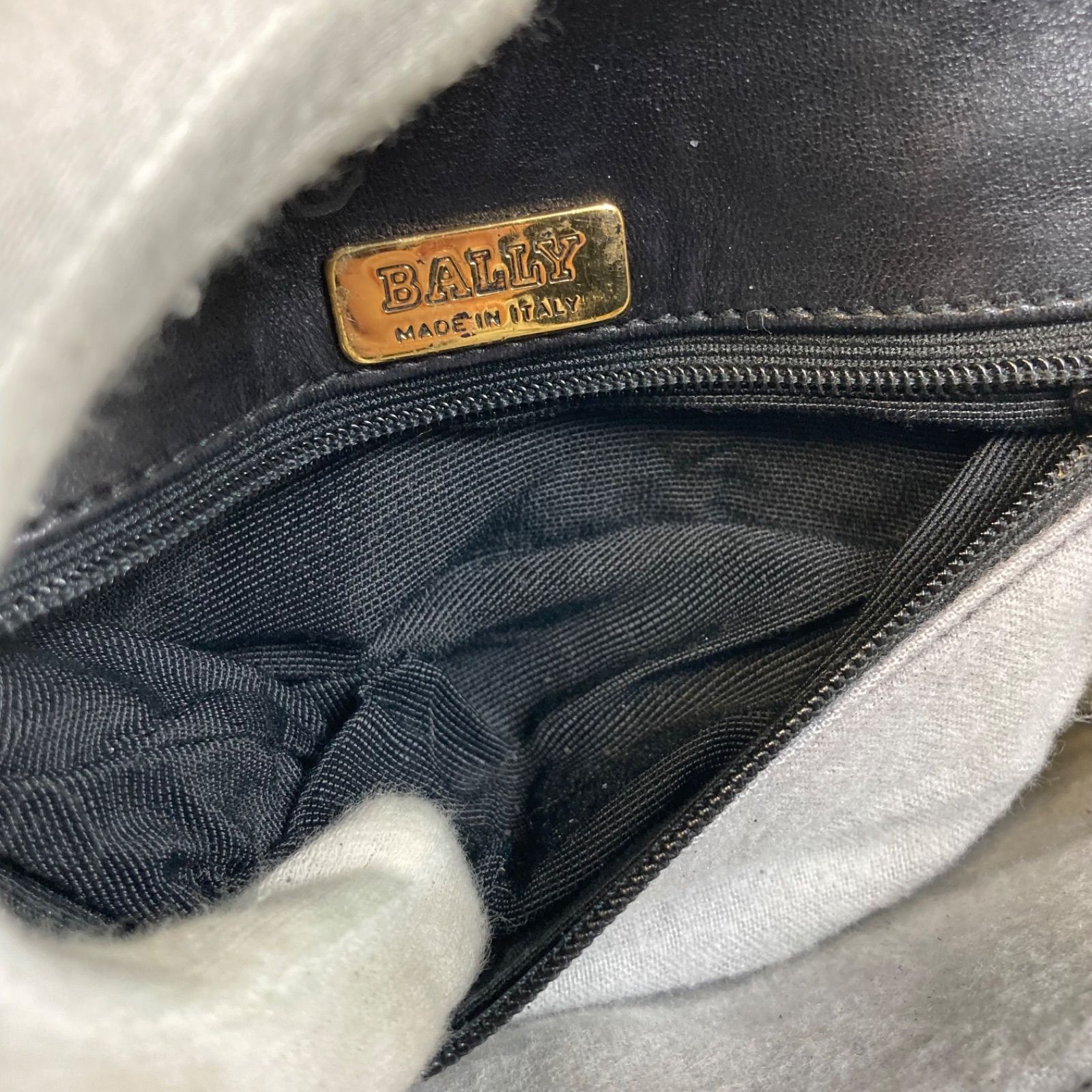 美品】BALLY バリー ショルダーバッグ 斜め掛けバッグ クロスボディ