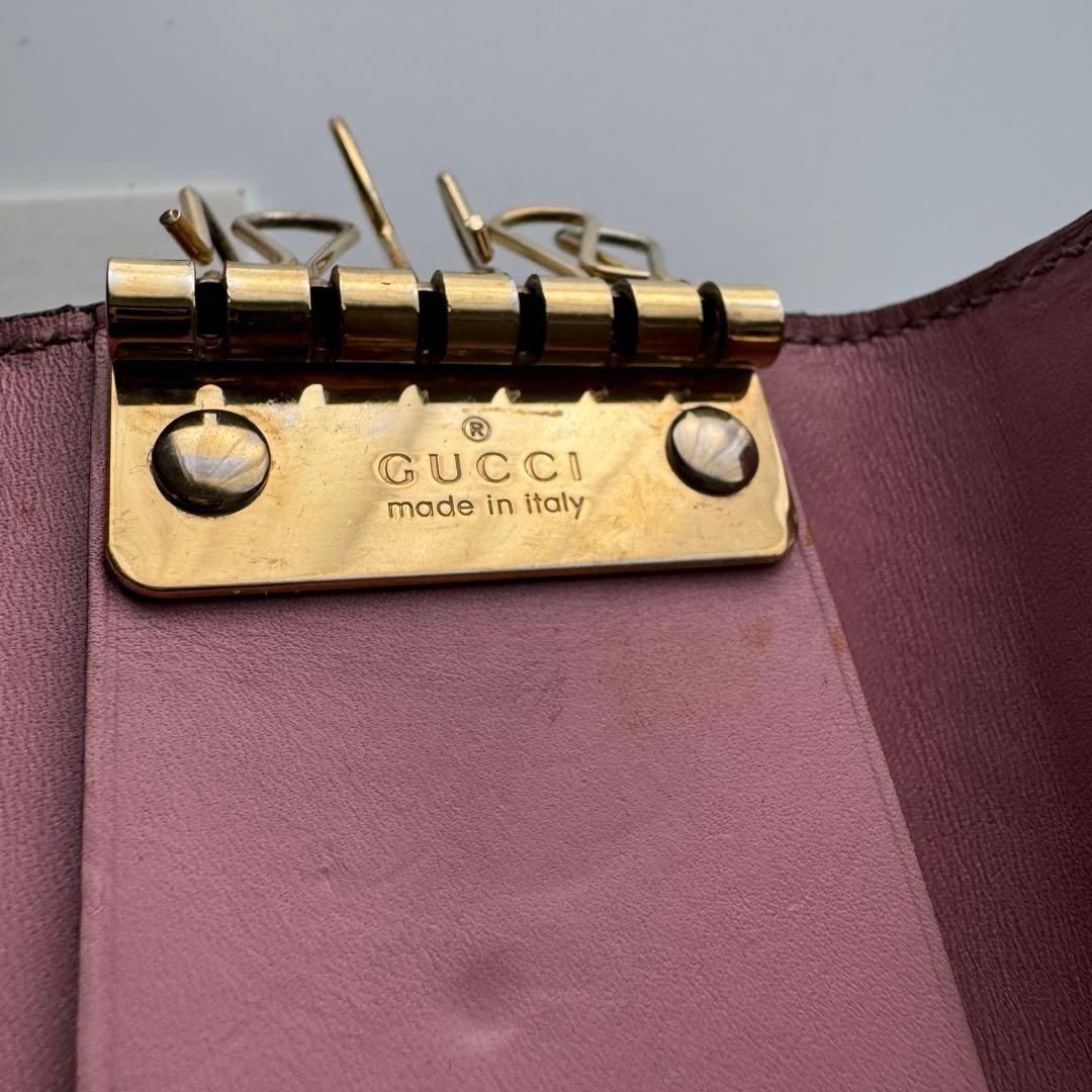 未使用級✨GUCCI レザーキーケース　希少色　インターロッキング　箱付き 未使用級✨GUCCI レザーキーケース 希少色 インターロッキング 箱付き