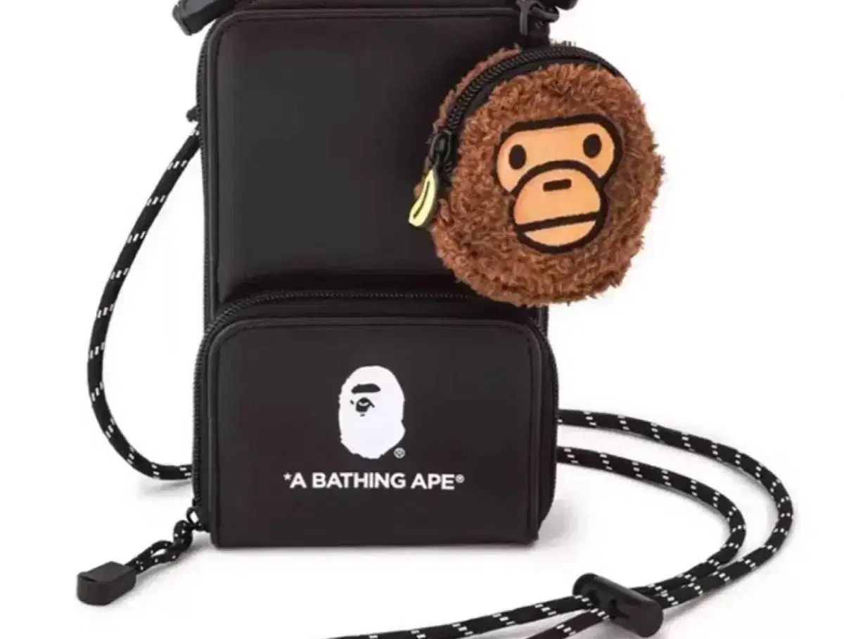 A BATHING APE バッグ[即完品][多分レア][最終値下げ] 日本雑誌付録 A BATHING APE ブラック クロスバック - メルカリ
