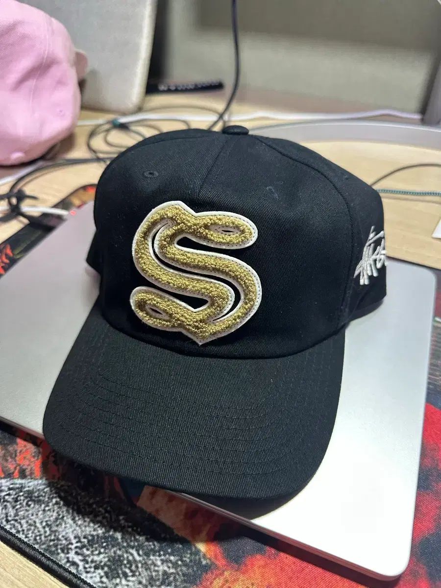 新品 STUSSY ステューシー スナップバック ブラック