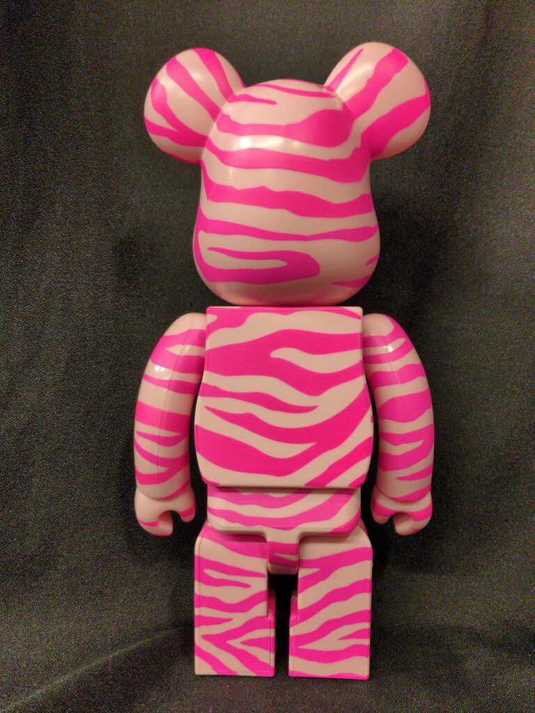 MEDICOMTOY BE@RBRICK X-girl (ピンクゼブラ柄) 400% - メルカリ