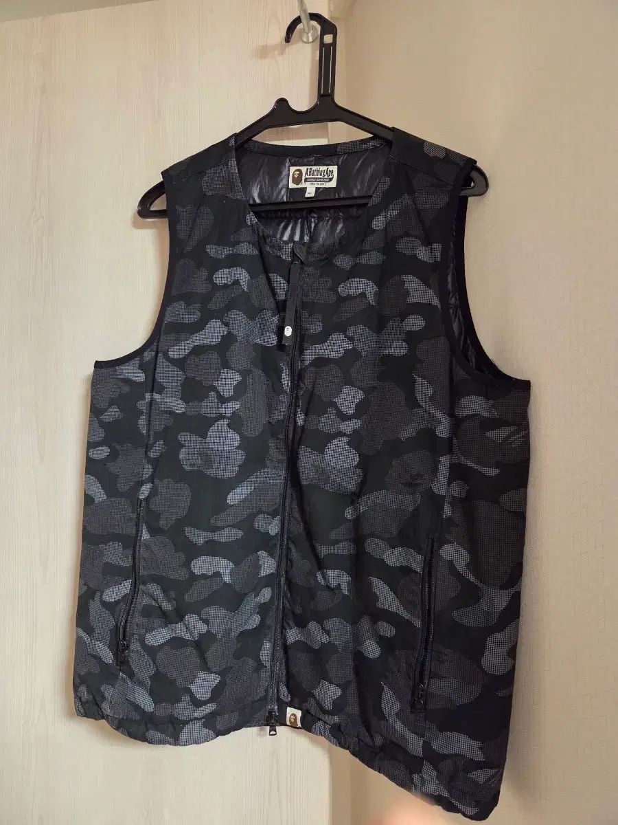 【新品・未使用】A BATHING APE カモフラージュ ベストXL A BATHING APE カモフラージュ ベスト XL - メルカリ