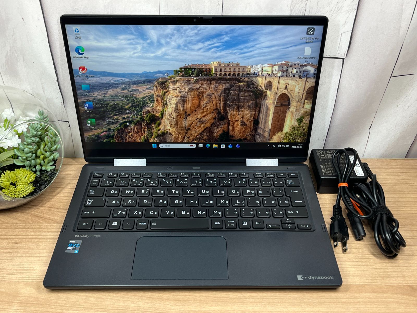 美品＞1237 Dynabook V83/HS 16GB/SSD256 第11世代 office2024 ノート