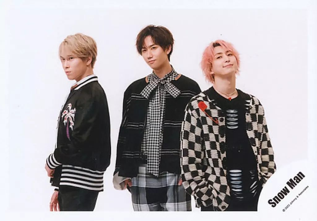 中古】生写真(ジャニーズ) Snow Man/阿部亮平・宮舘涼太・佐久間大介