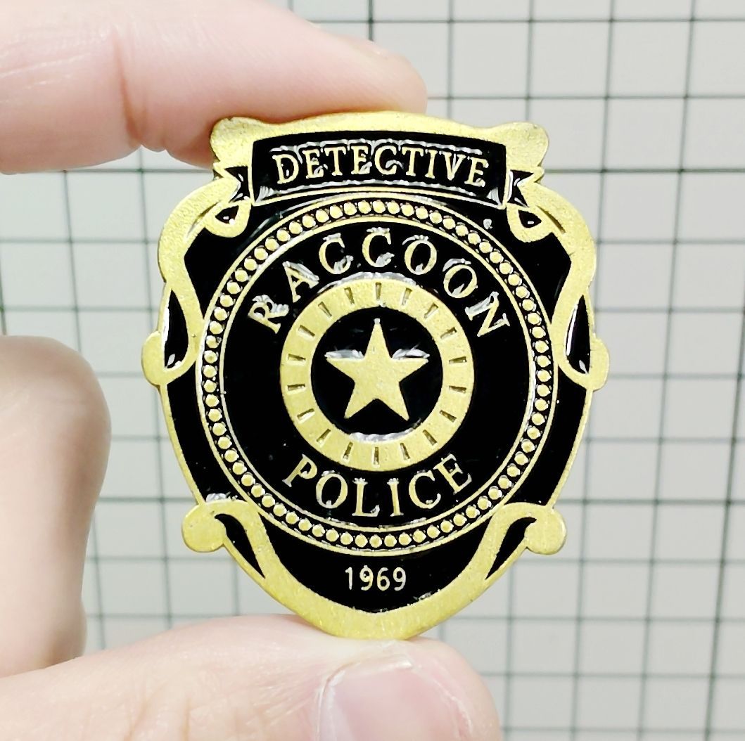 警察バッジ型 ピンバッジ ラクーンシティ警察（バイオハザード