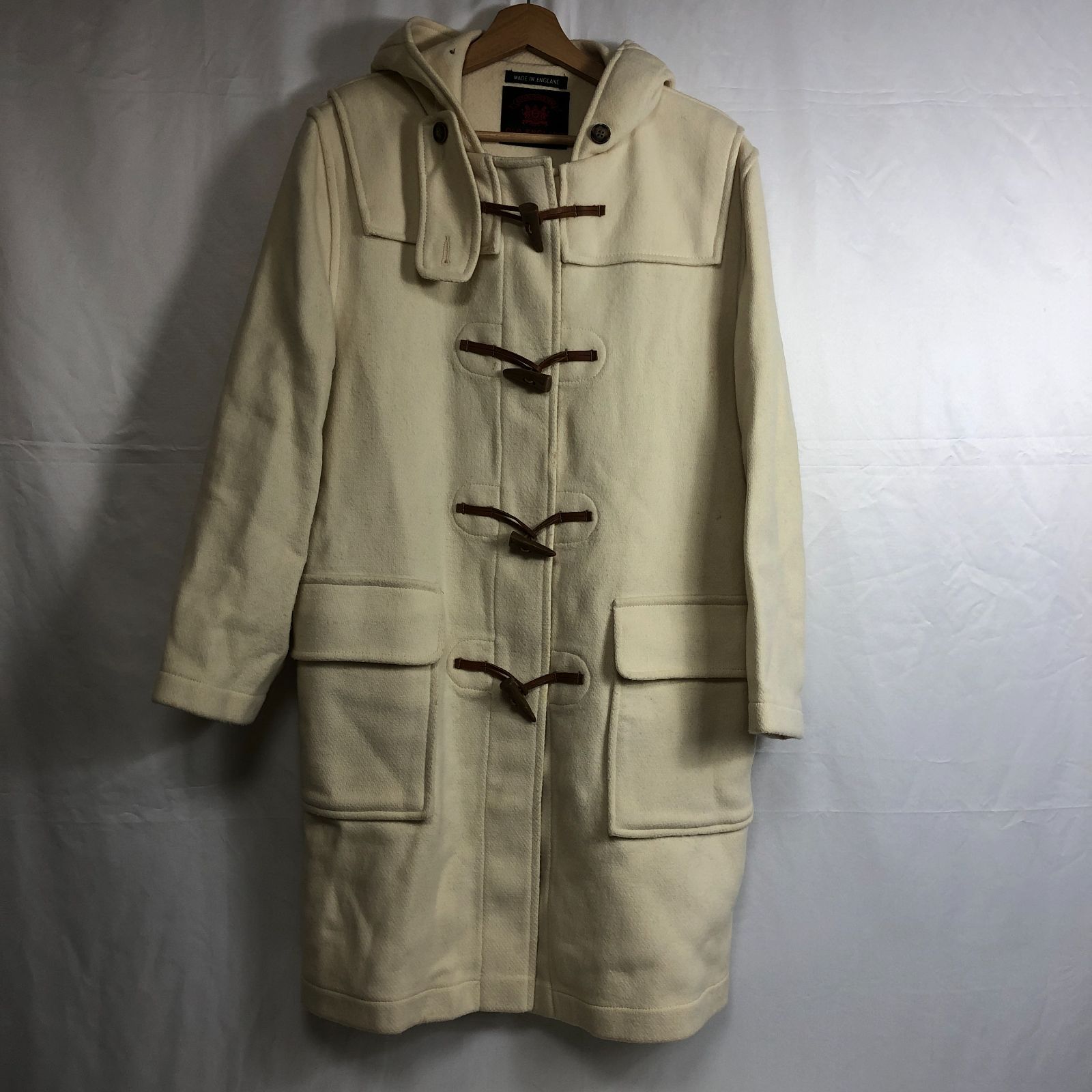 【OLD ENGLAND】ロング丈　ダッフルコート　白　ホワイト　クリーニング済 OLD ENGLAND オールドイングランド ダッフルコート ホワイト SGMT10