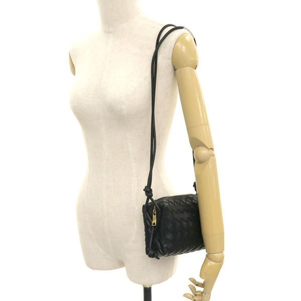 ボッテガヴェネタ ミニループカメラバッグ 723547V1G118425【Aランク