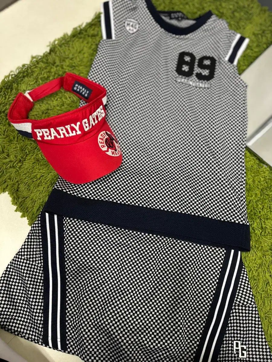 パーリーゲイツ レディース ゴルフ ノースリーブ S 44 上下セット +