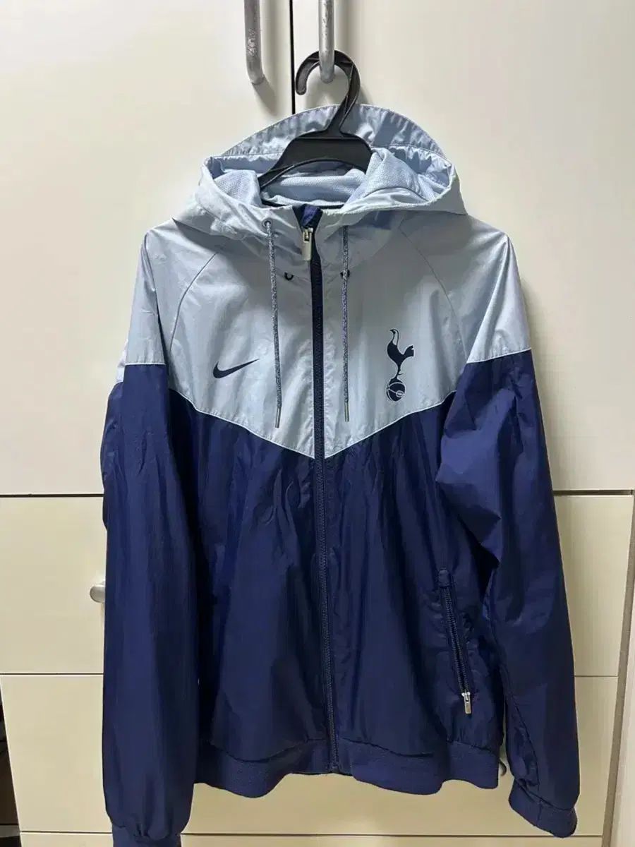 ナイキ トッテナム ウィンドブレーカー - メルカリ