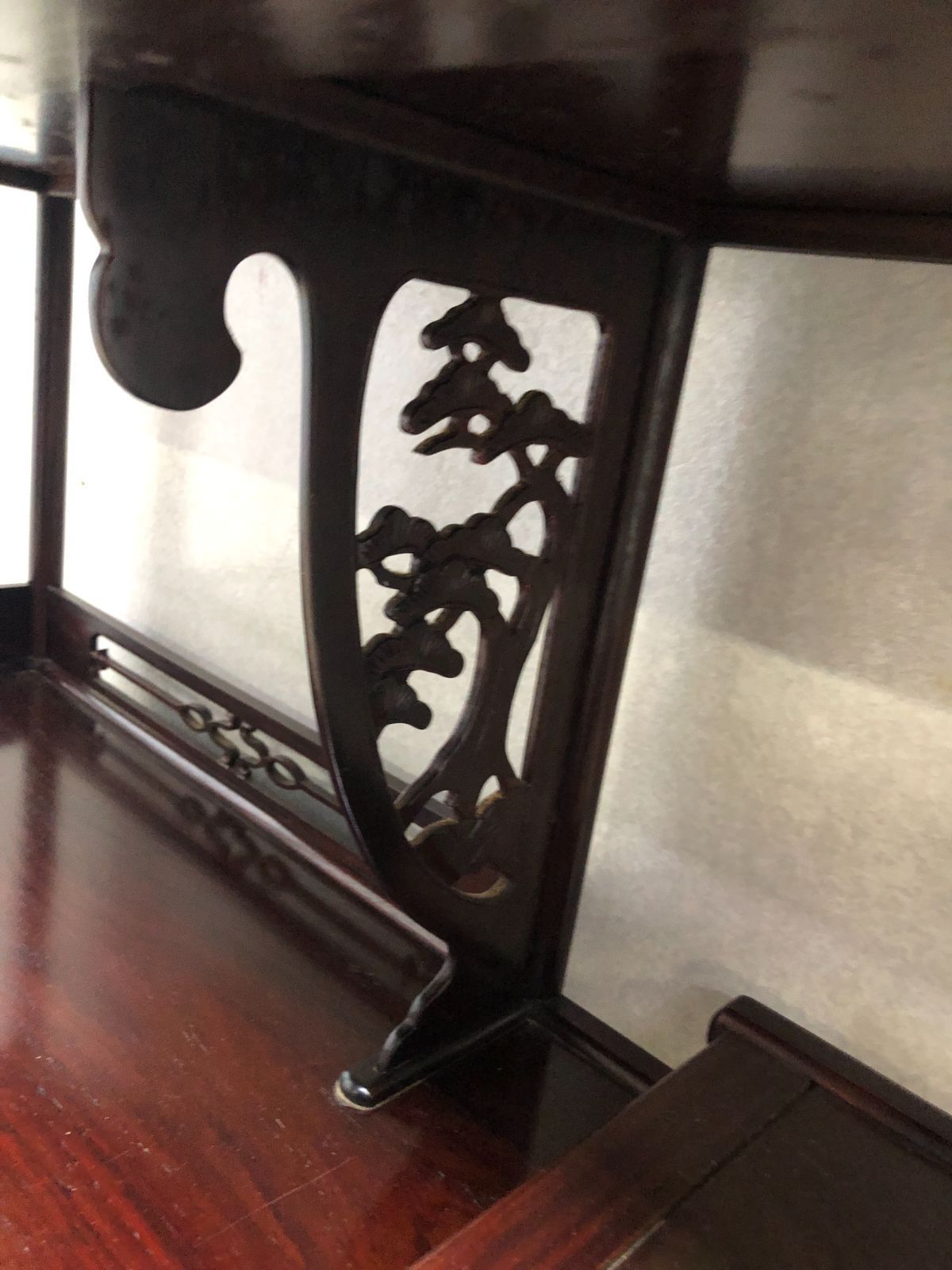 飾り棚 和棚 茶棚 アンティーク 彫刻入り 送料込み 250309-1 - メルカリ