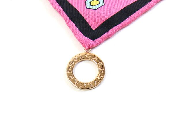 ブルガリ スカーフ ヘリテージスカーフ ピンク 中古 ブルガリ スカーフ ヘリテージスカーフ ピンク 中古 - メルカリ