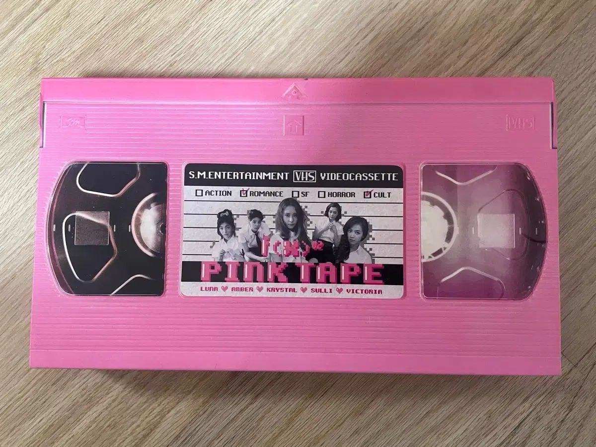 f(x) pinktape pink tape アルバム　トレカなし f(x) ピンクテープ アルバム (トレカなし) - メルカリ