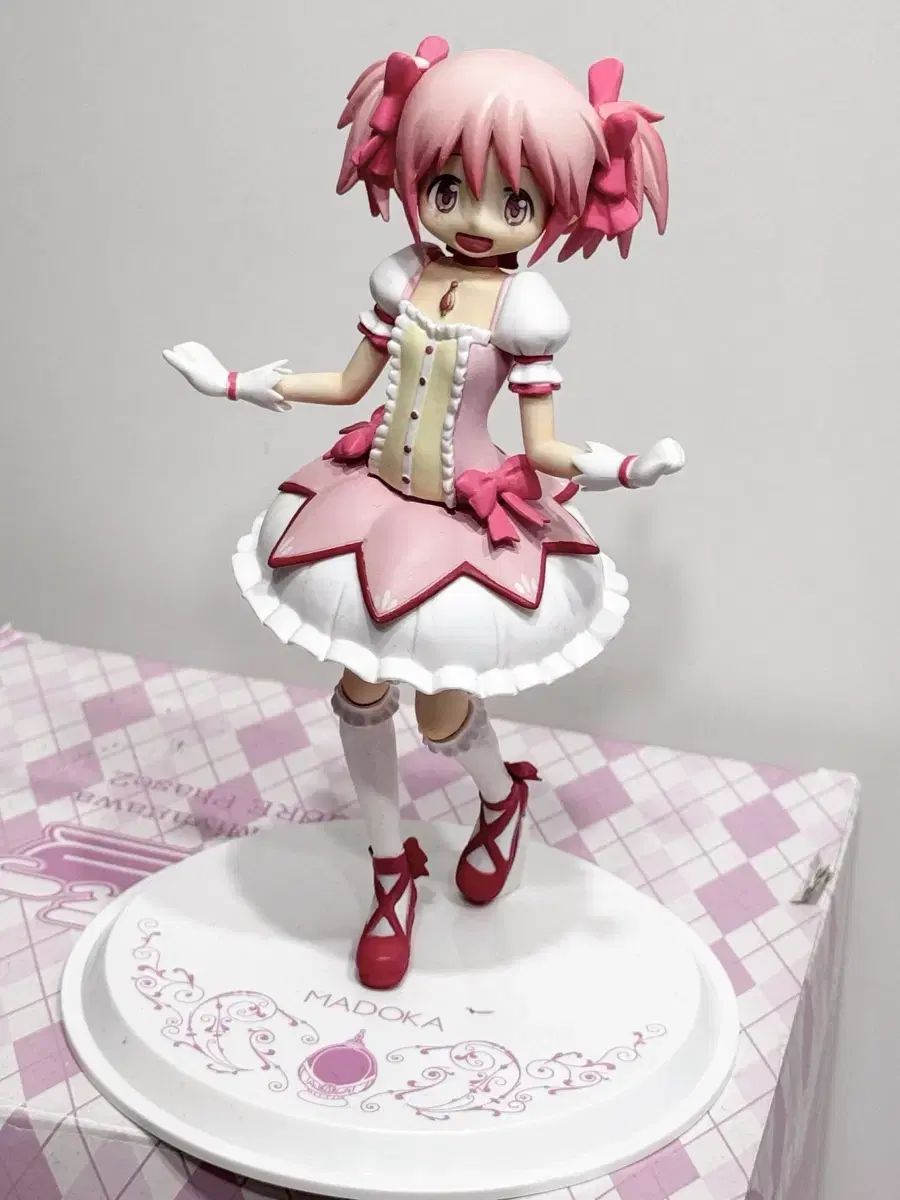 魔法少女まどかマギカ DX タンまどかフィギュア ショップからお知らせ