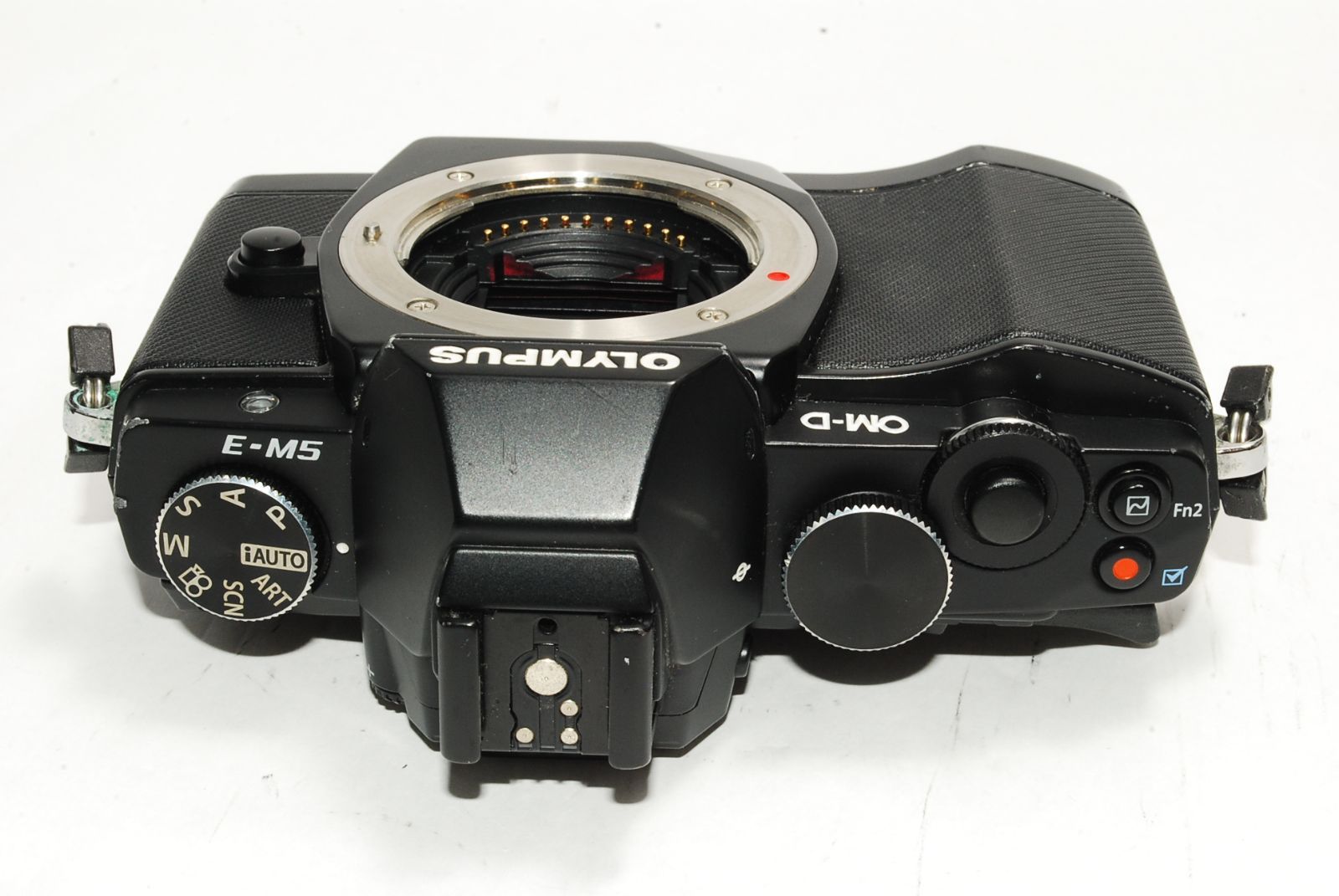 ☆良品☆OLYMPUS純正フラッシュ付☆オリンパス OLYMPUS OM-D E-M5