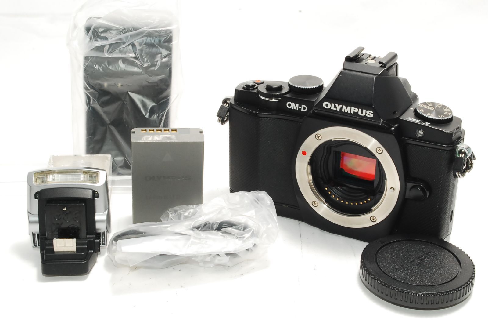 ☆良品☆OLYMPUS純正フラッシュ付☆オリンパス OLYMPUS OM-D E-M5