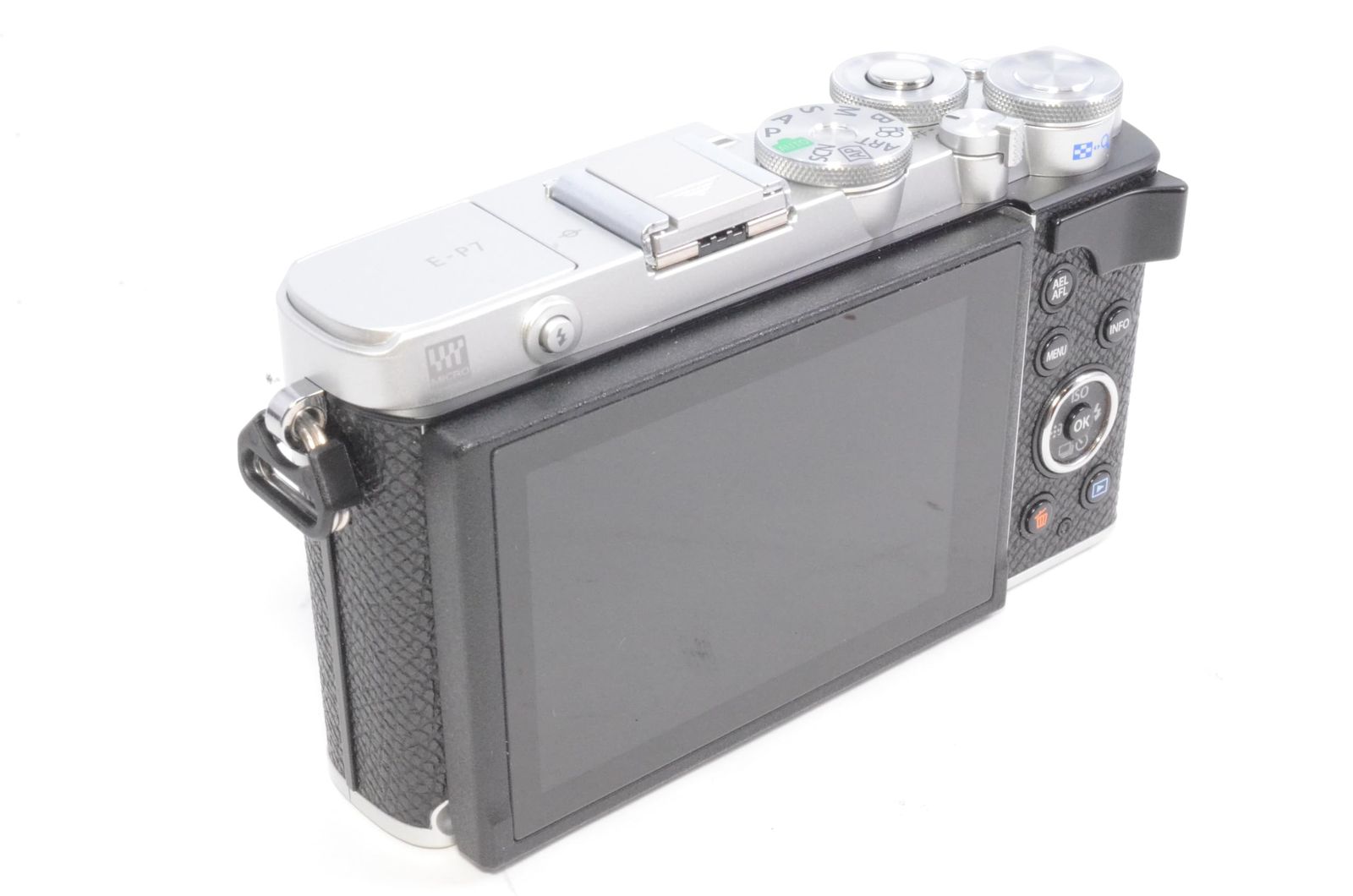 OLYMPUS PEN E-P7 ボディー シルバー - メルカリ