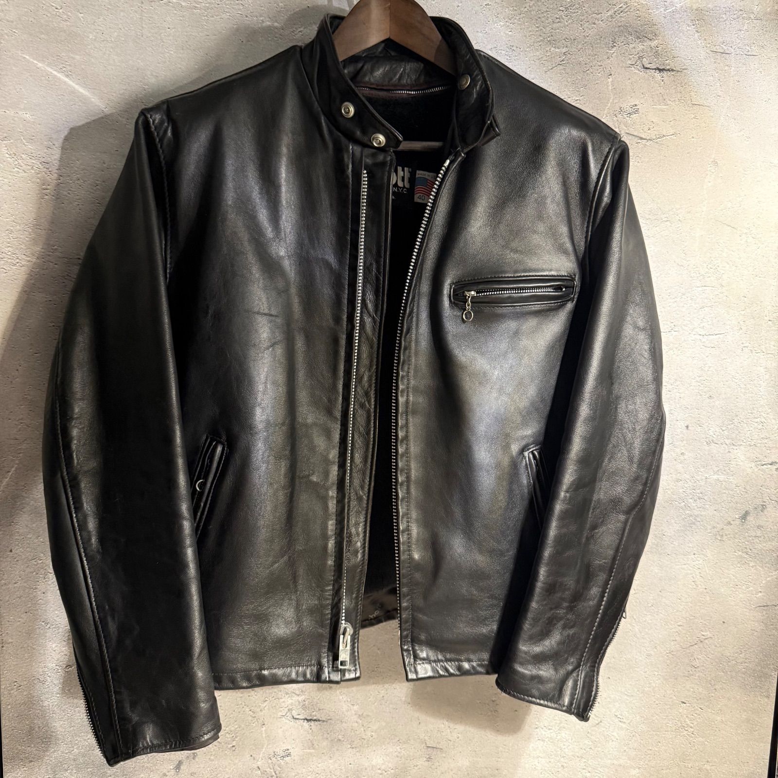 【良品】schott ショット レザー シングル ライダース 米国製 40 黒 Schott ショット レザージャケット 40 USA製 インナーボア付き