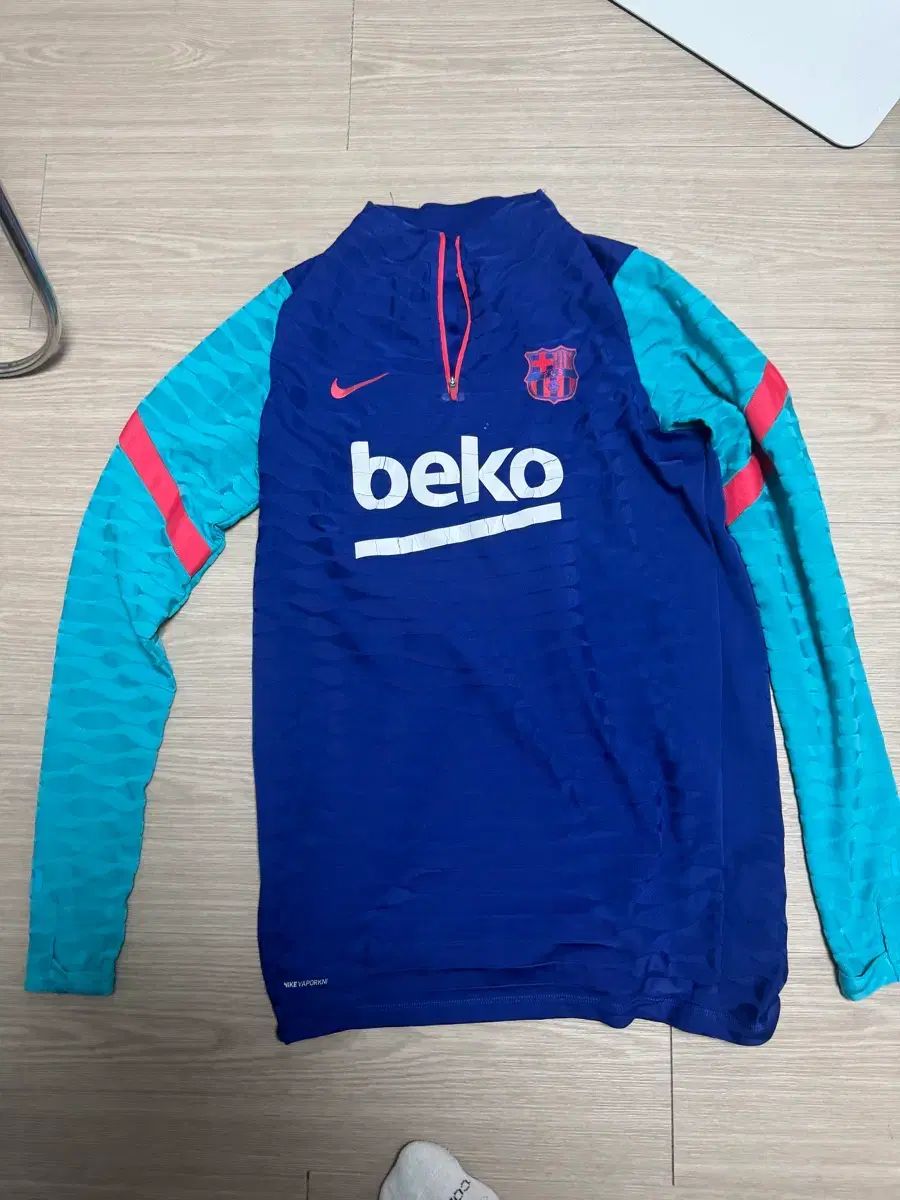 バルセロナ ドリルトップ ハーフジップアップ - メルカリ