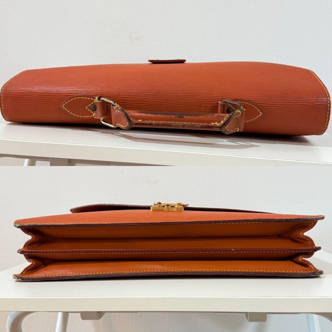 【美品】 ルイヴィトン エピ セルヴィエット コンセイエ ビジネスバッグ □美品□LOUIS VUITTONルイヴィトン ビジネスバッグ エピ コンセイエ