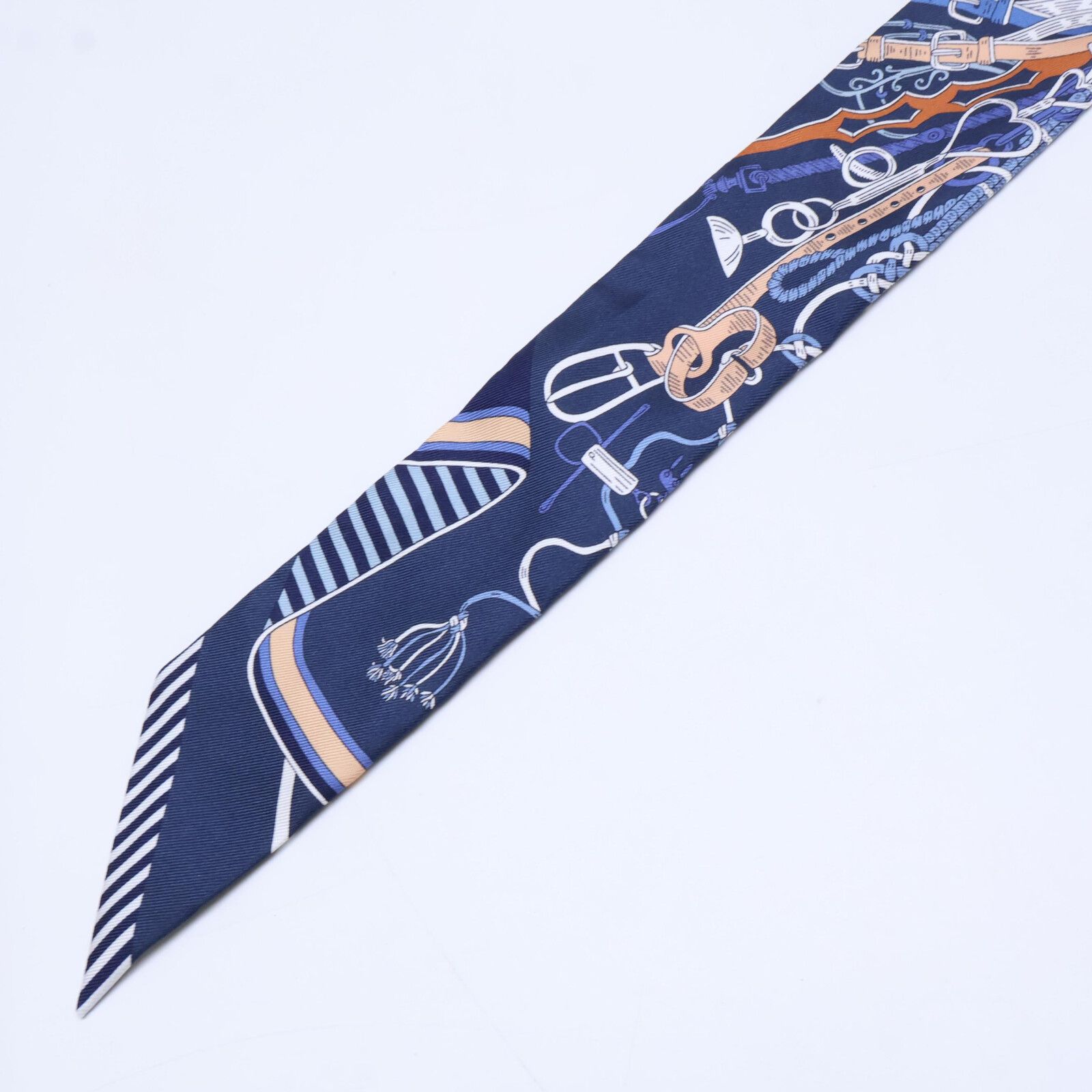 25SS HERMES ツイリー　＜鞍職人の花束＞ HERMES エルメス 【新品未使用】25SS H062842S 03 鞍職人の花束