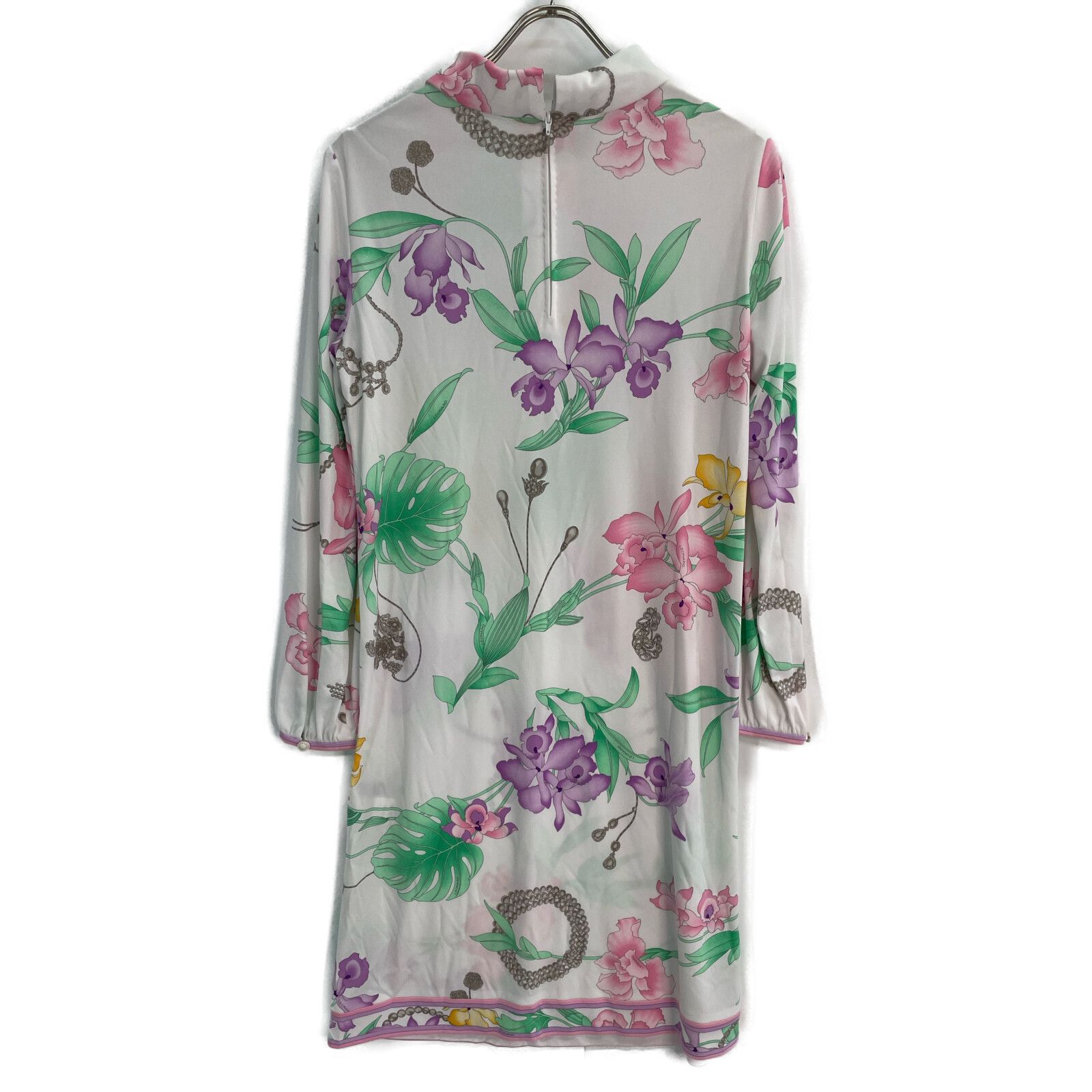 LEONARD レオナール 0190201 ホワイト カンカン素材 花柄 ハイネック