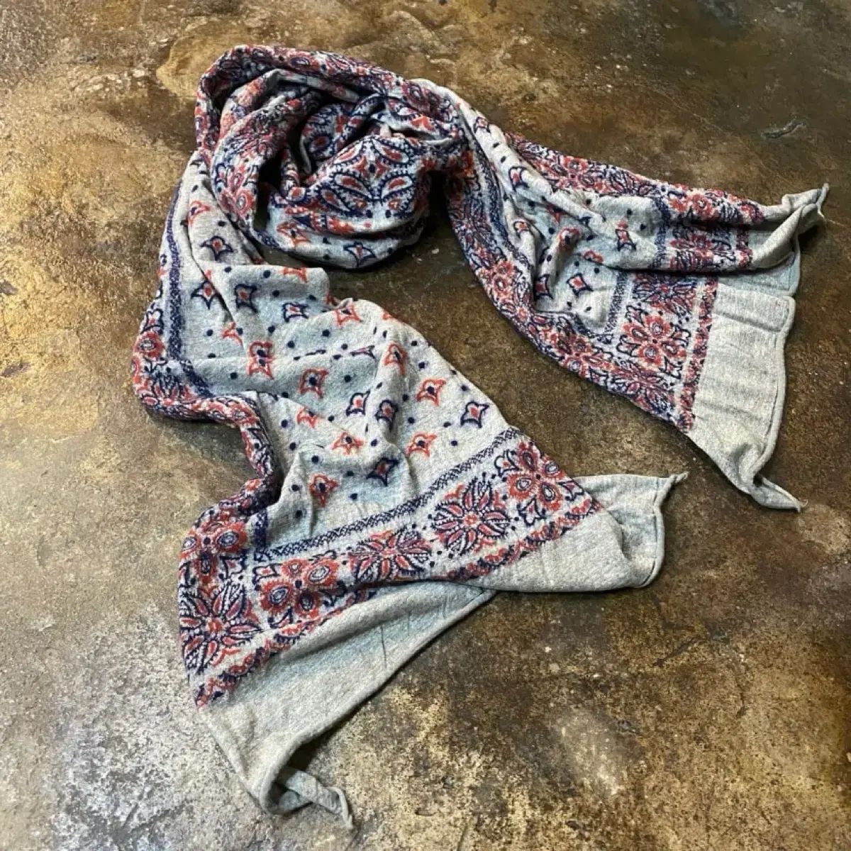 清春着　kapitalウールマフラー　バンダナ柄 KAPITAL ウールマフラー バンダナ - メルカリ