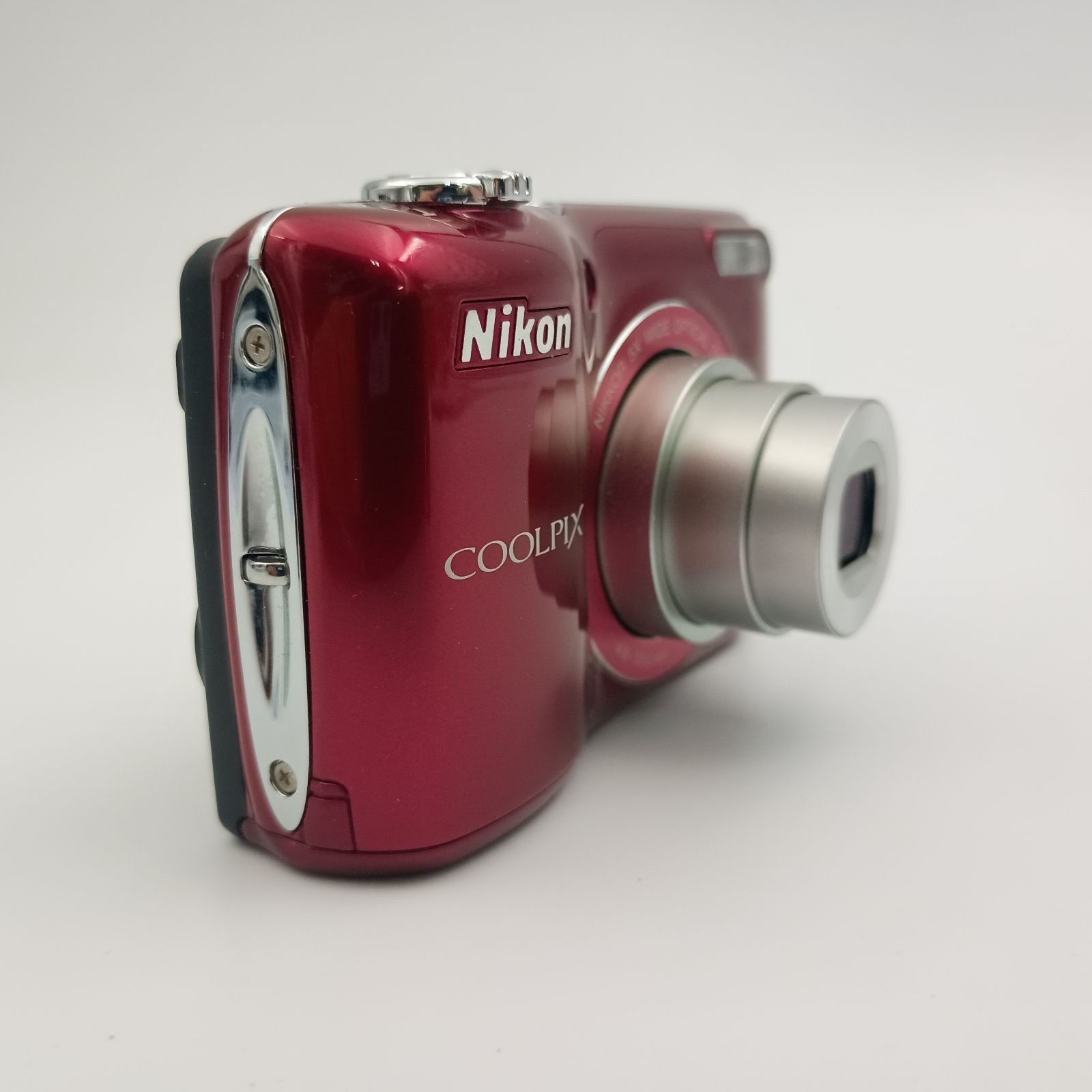 Nikon Coolpix L26 Compact DIGITAL Camera Red コンパクトデジタル 