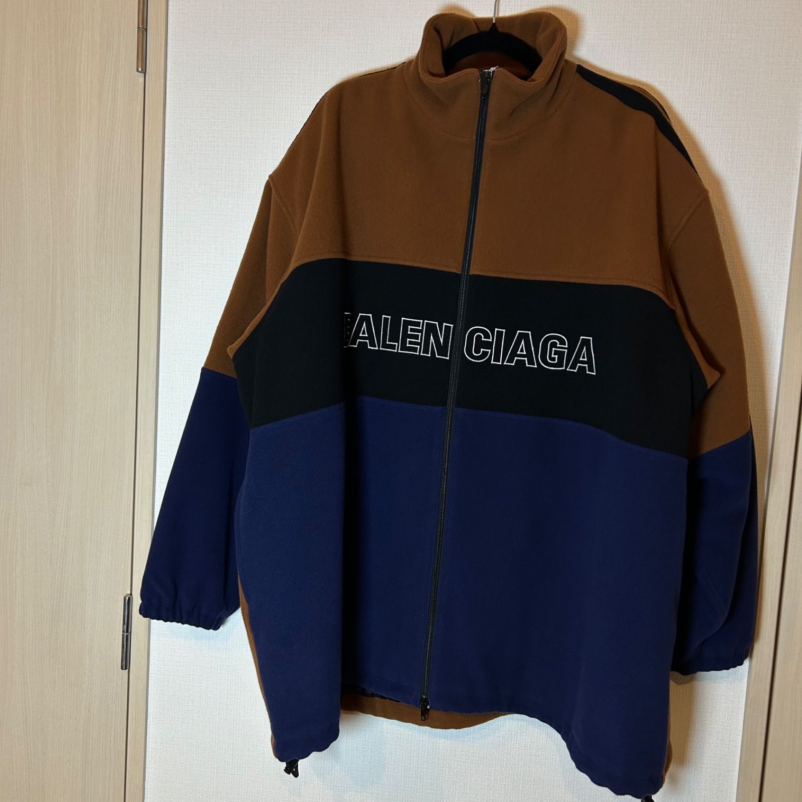 美品　BALENCIAGA バレンシアガ　ナイロンジャケット TEM18 バレンシアガ 18AW/FLEECE TRACK SUIT JACKET キャメル SIZE 44