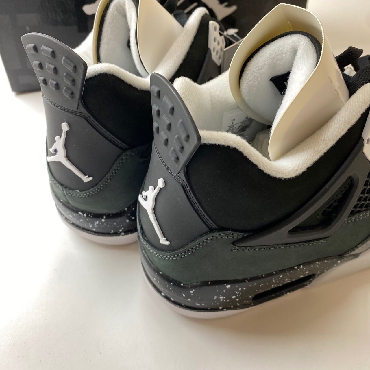 【未使用品】Air Jordan 4 レトロ　27cm NIKE AIR JORDAN 4 RETRO エア ジョーダン 4 レトロ BLACK/WHITE