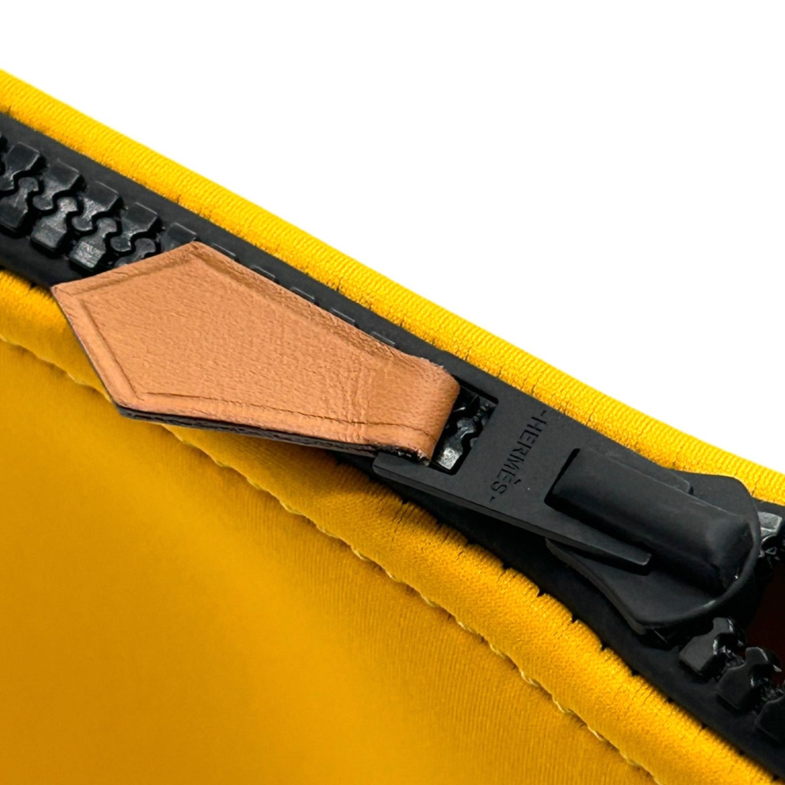 HERMES エルメス ネオバン ゼン・オ・ソレイユ ポーチ PM オレンジ