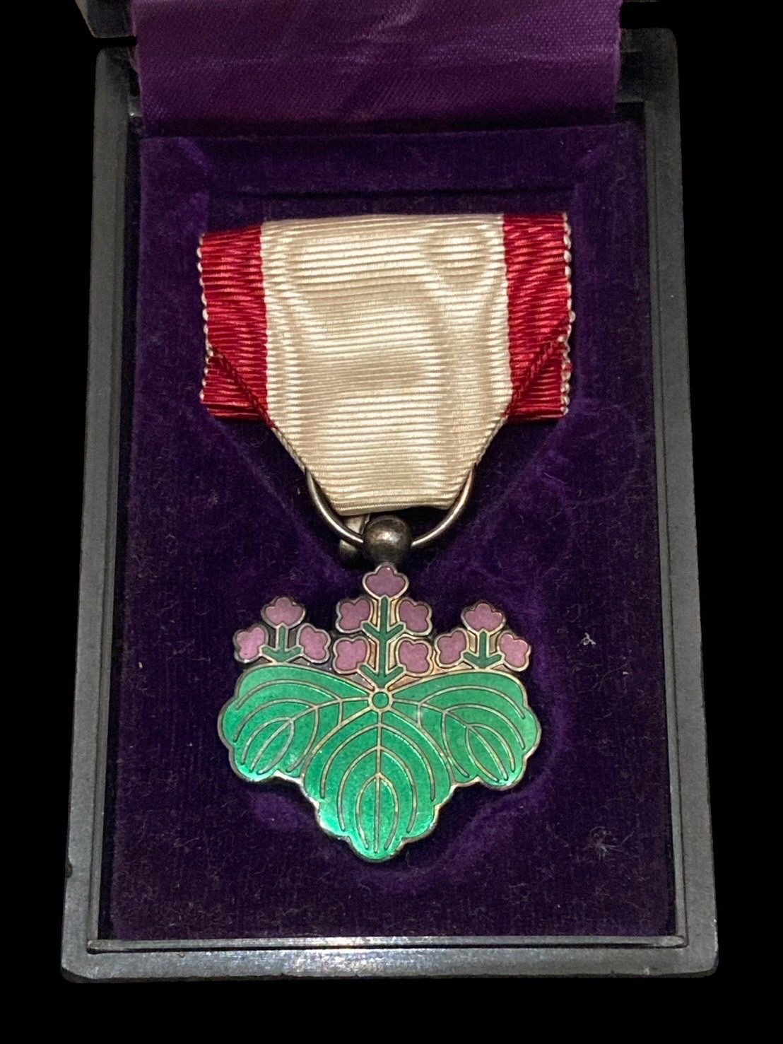 勲七等青色桐葉章 国家 勲章﻿ 銀製 五三の桐 勲功旌章 明治8年 1875年