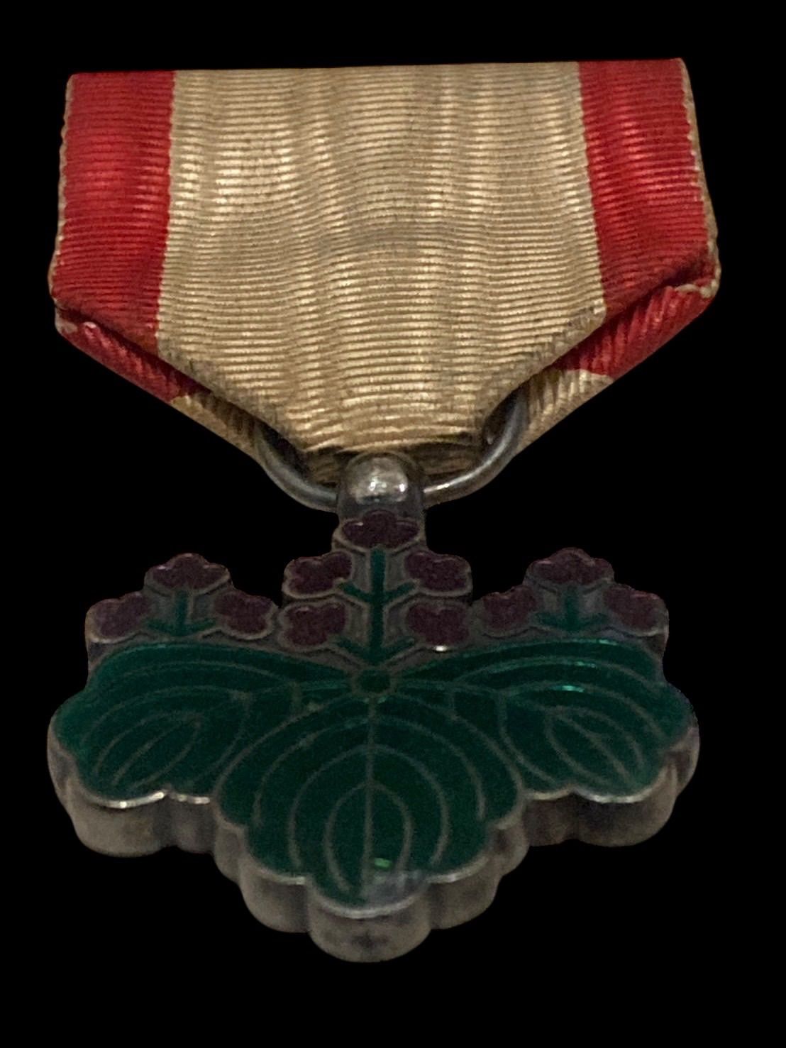 勲七等青色桐葉章 国家 勲章﻿ 銀製 五三の桐 勲功旌章 明治8年 1875年