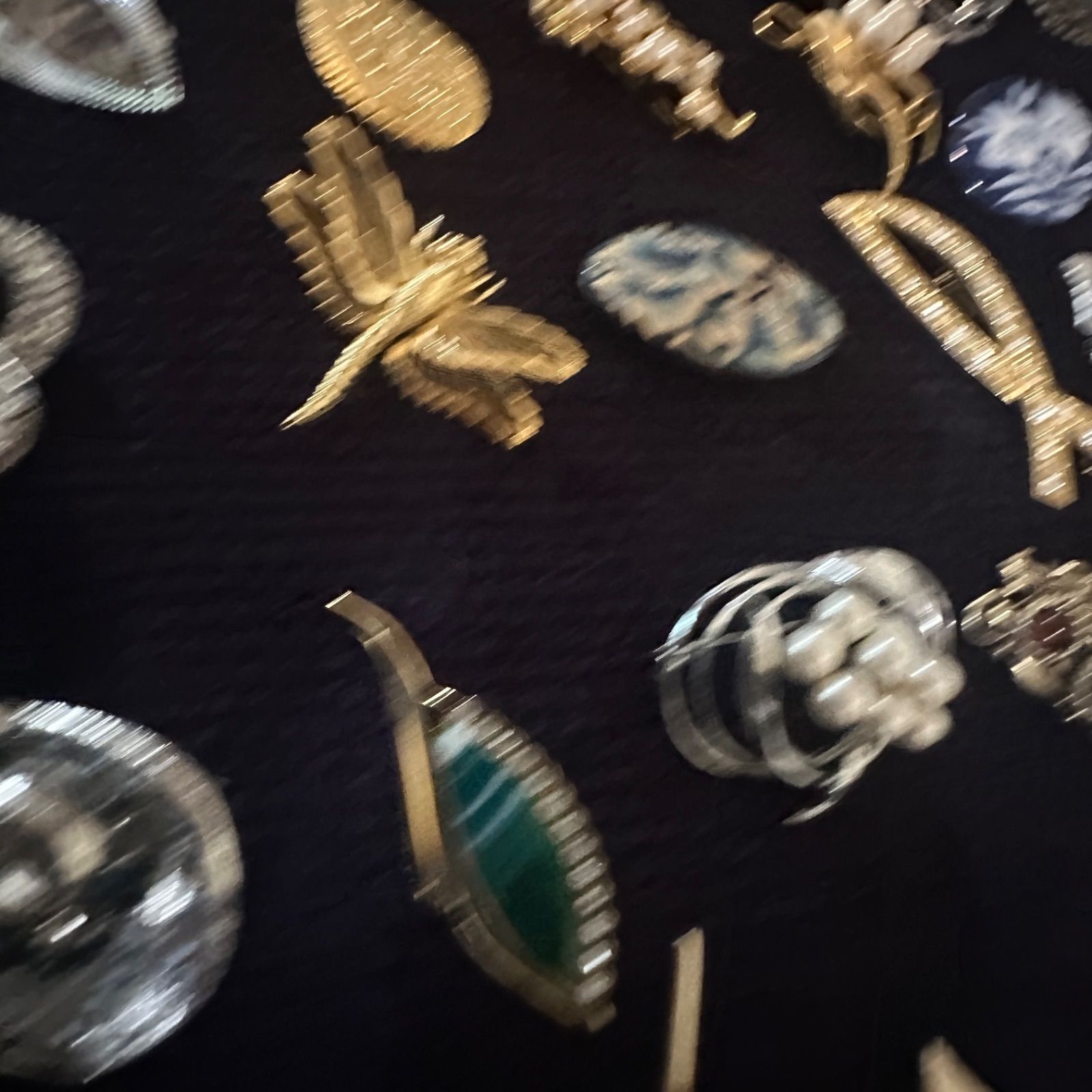 vintage】ブローチ まとめ売り 大量 100点以上 - メルカリ