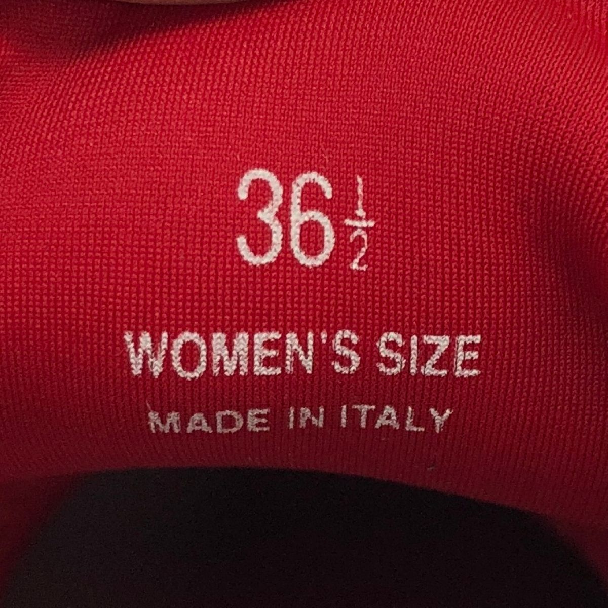 Roger vivier 表記サイズ:36 Roger Vivier ロジェヴィヴィエ スニーカー 表記サイズ:36 1/2 レッド