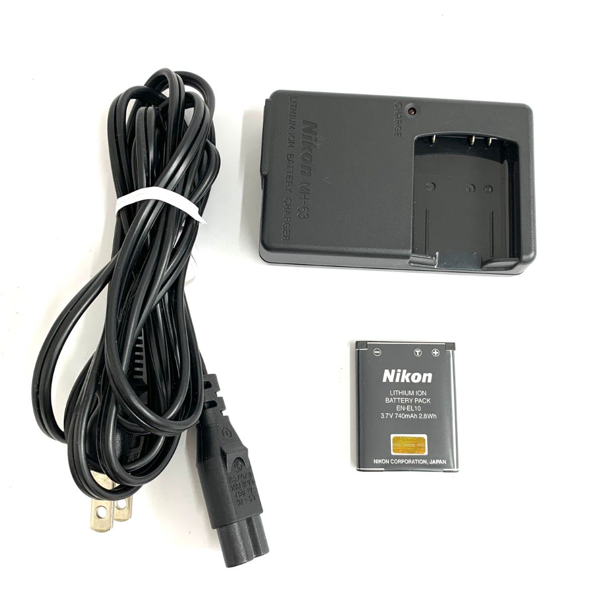 Nikon ニコン デジタルカメラ/クールピクス S230 シルバーカラー ユニ