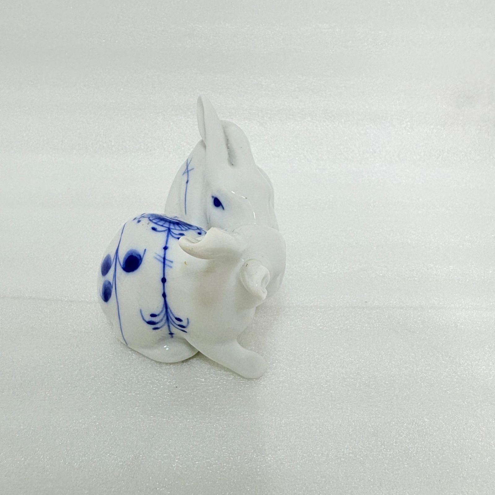 ロイヤルコペンハーゲン フィギュリン ブルーパルメッテ　うさぎ 未使用 ロイヤルコペンハーゲン ウサギ ブルーパルメッテ フィギュリン