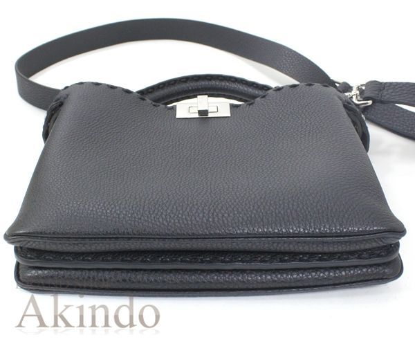 新品同様】フェンディ バッグ メンズ ピーカブー ソフト スモール