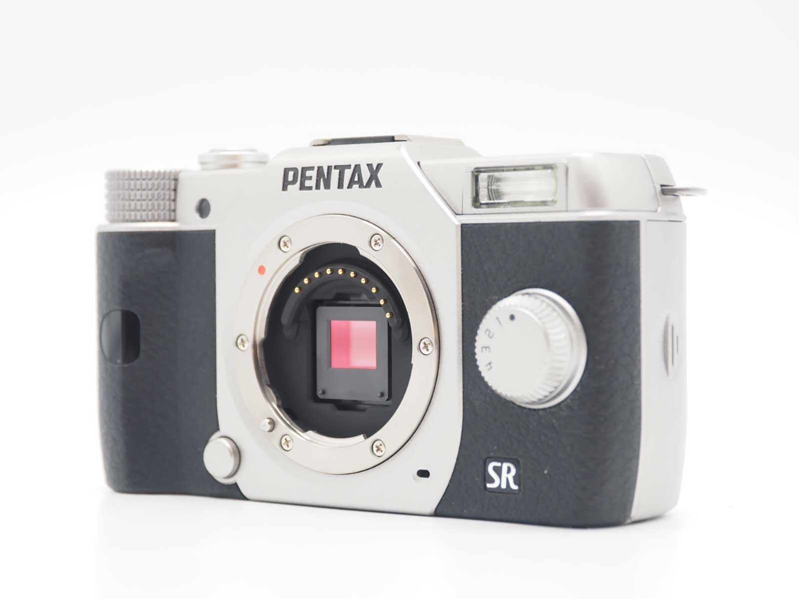 ペンタックス Pentax Q10 Silver 12.4MP Digital Camera 02 Lens Kit