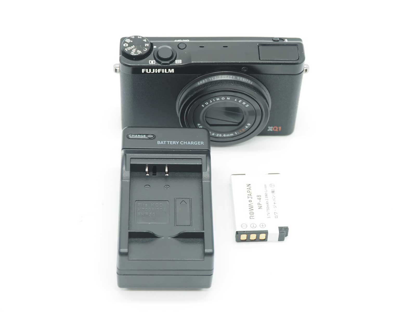 富士フィルム Fujifilm XQ1 X Series 12.0MP Compact Digital Camera