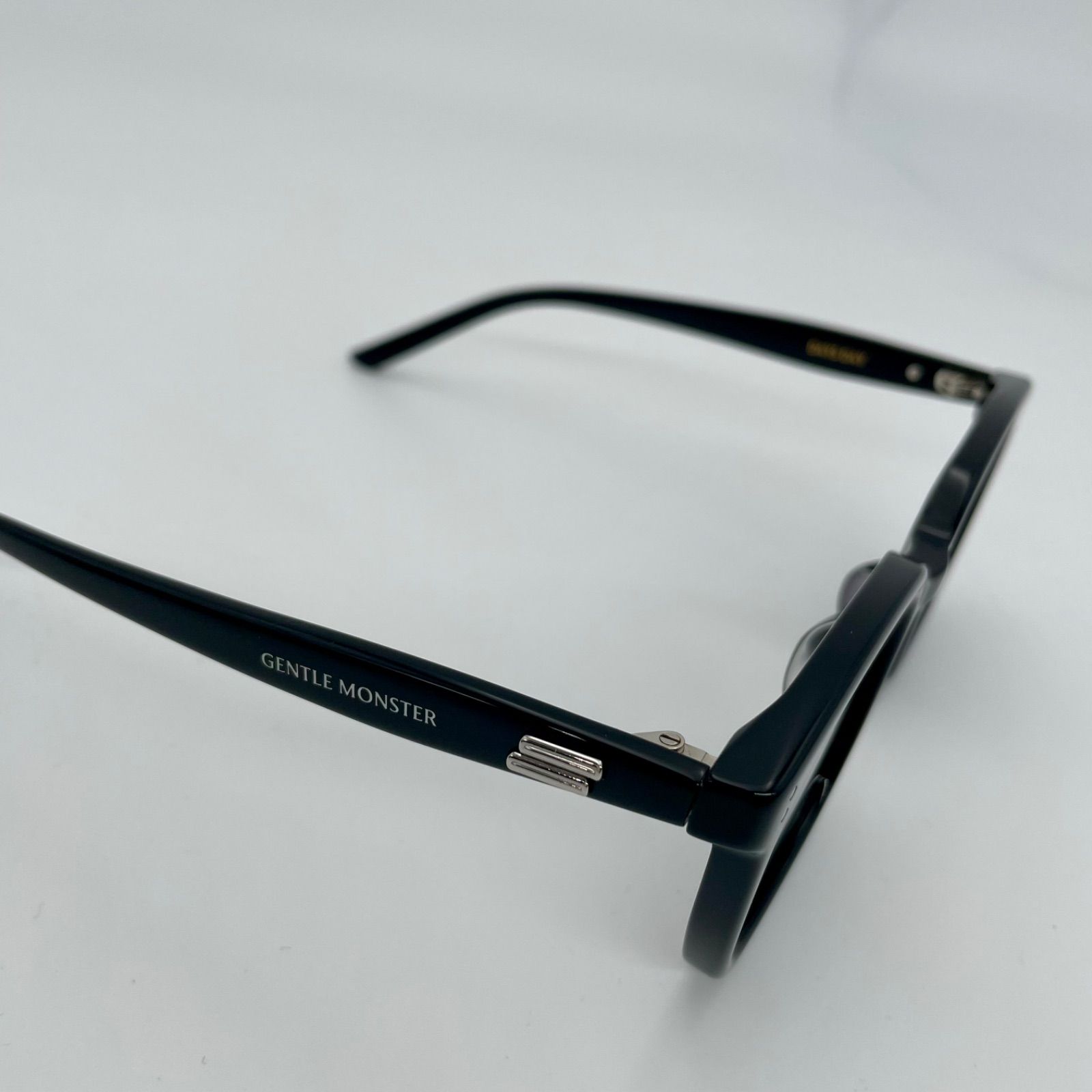 国内正規品】GENTLE MONSTER サングラス DAYS DAY-01 青山店購入 