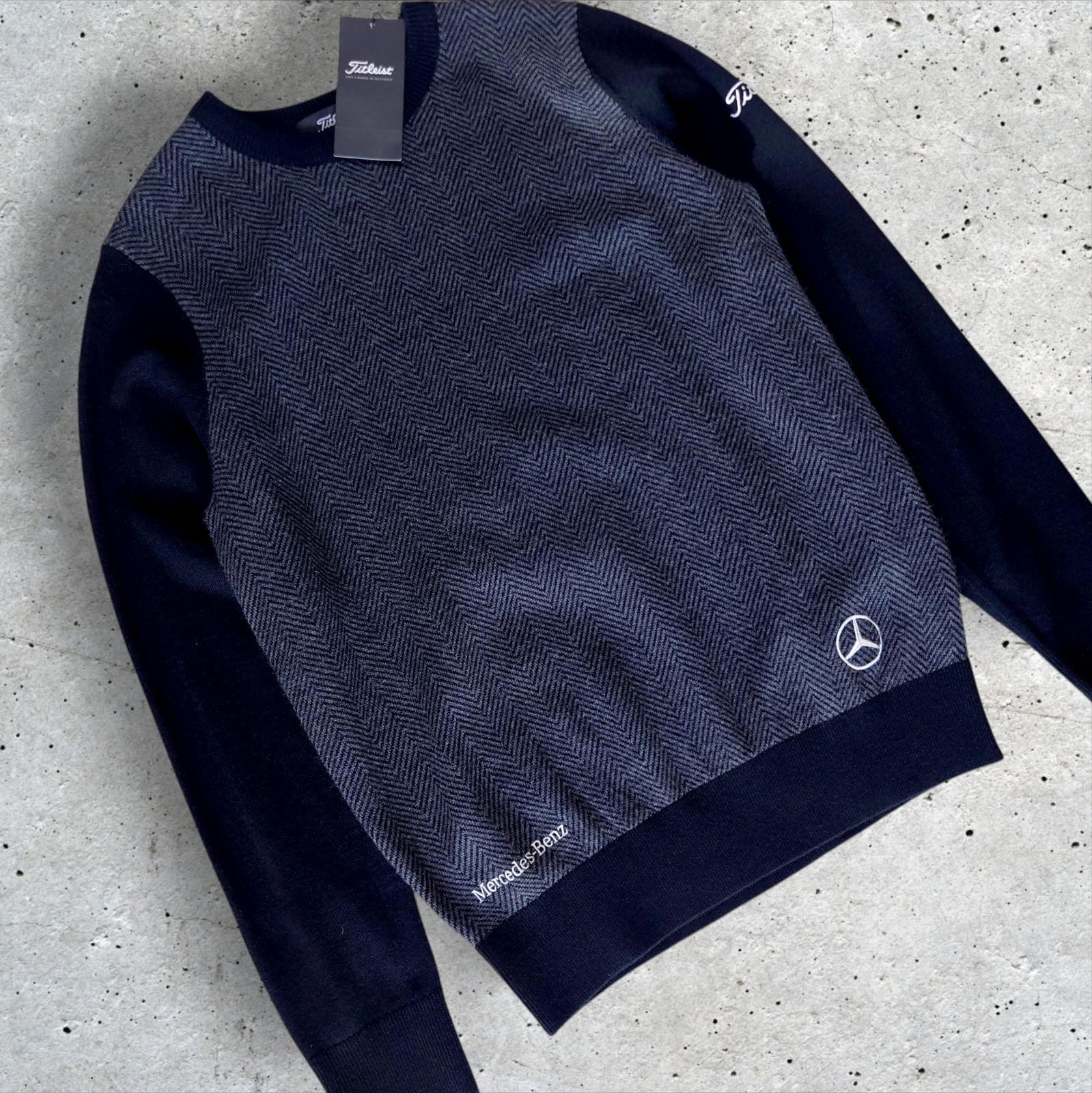 新品 Mercedes × Titleist ゴルフニット ヘリンボーン モノトーン