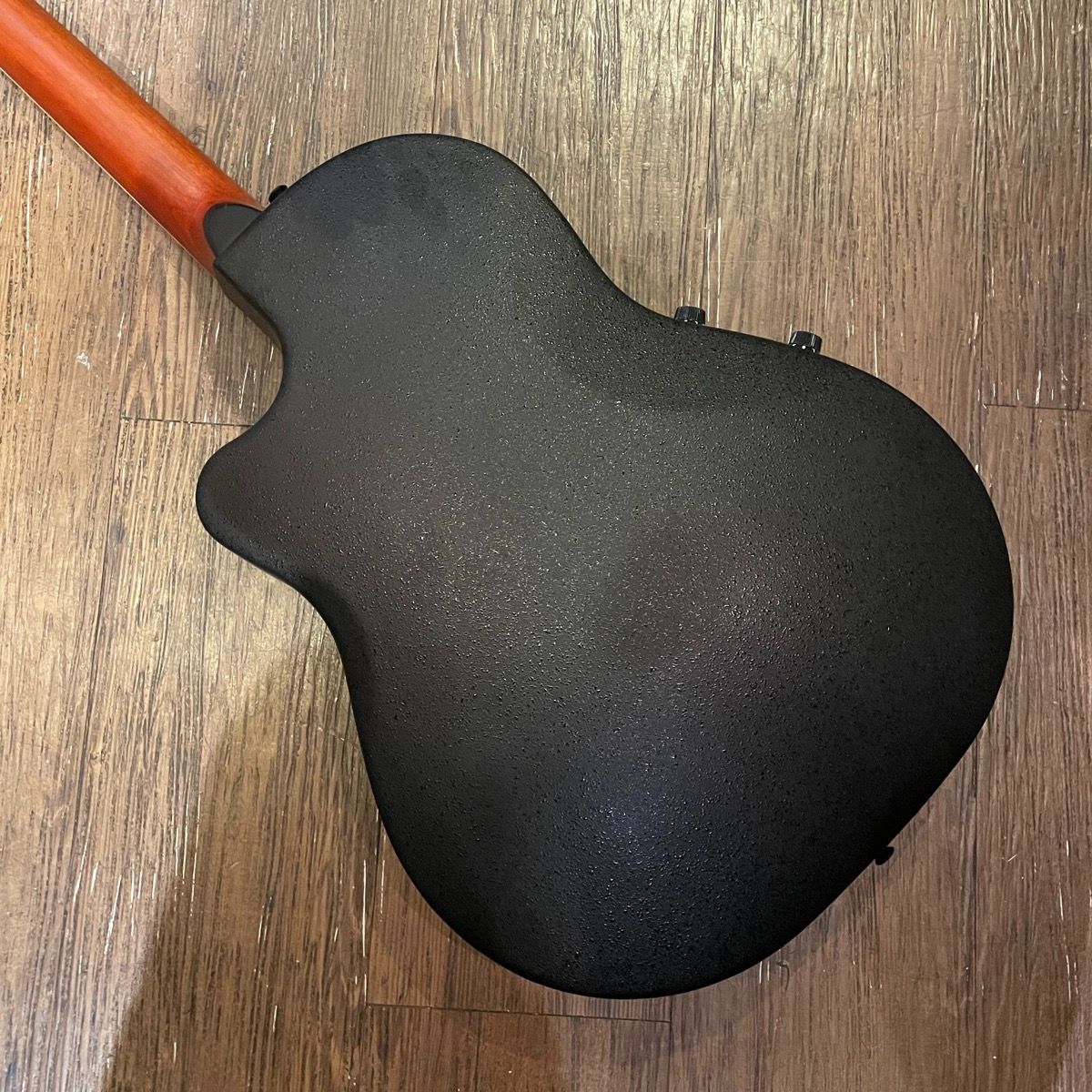 エレアコ K-Garage EA-400 【ギターケースも付属】 K•Garage エレアコギター EA-400 清掃済み 新品ストラップ付 K•Garage