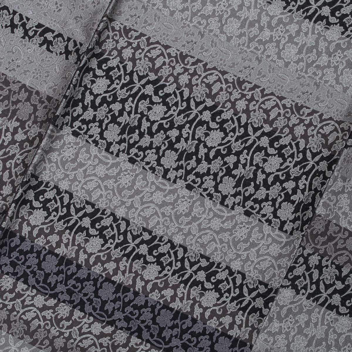 未使用品】小紋 御召 アラベスク文 黒 グレー 正絹 袷 身丈：約155cm