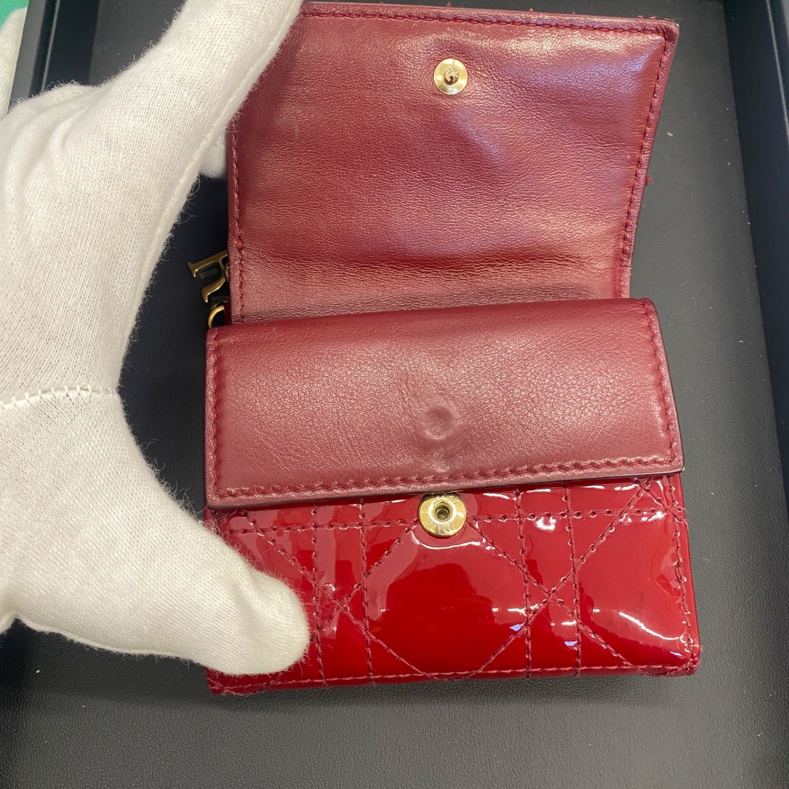 Dior エナメル キルティング 三つ折り財布　※値下げ不可　即購入可　当日発送 Dior エナメル キルティング 三つ折り財布 ※値下げ不可 即購入可 当日